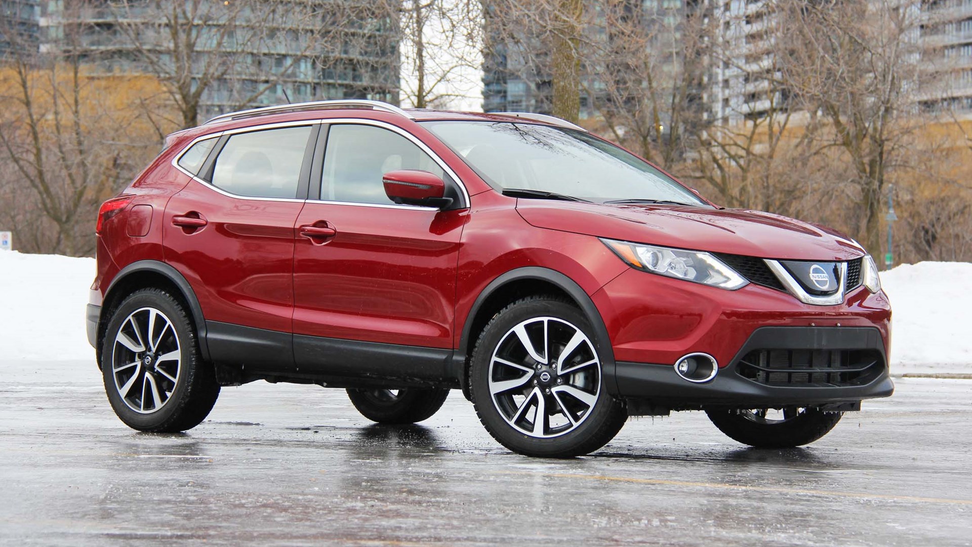 Nissan Qashqai Red